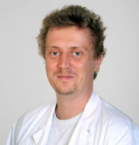Dr. med. Adrian Bachofner